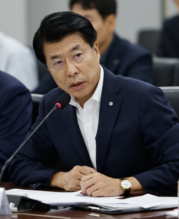 서울시구청장협의회 회장 서강석 송파구청장이 발언하고 있다. (사진제공 송파구)